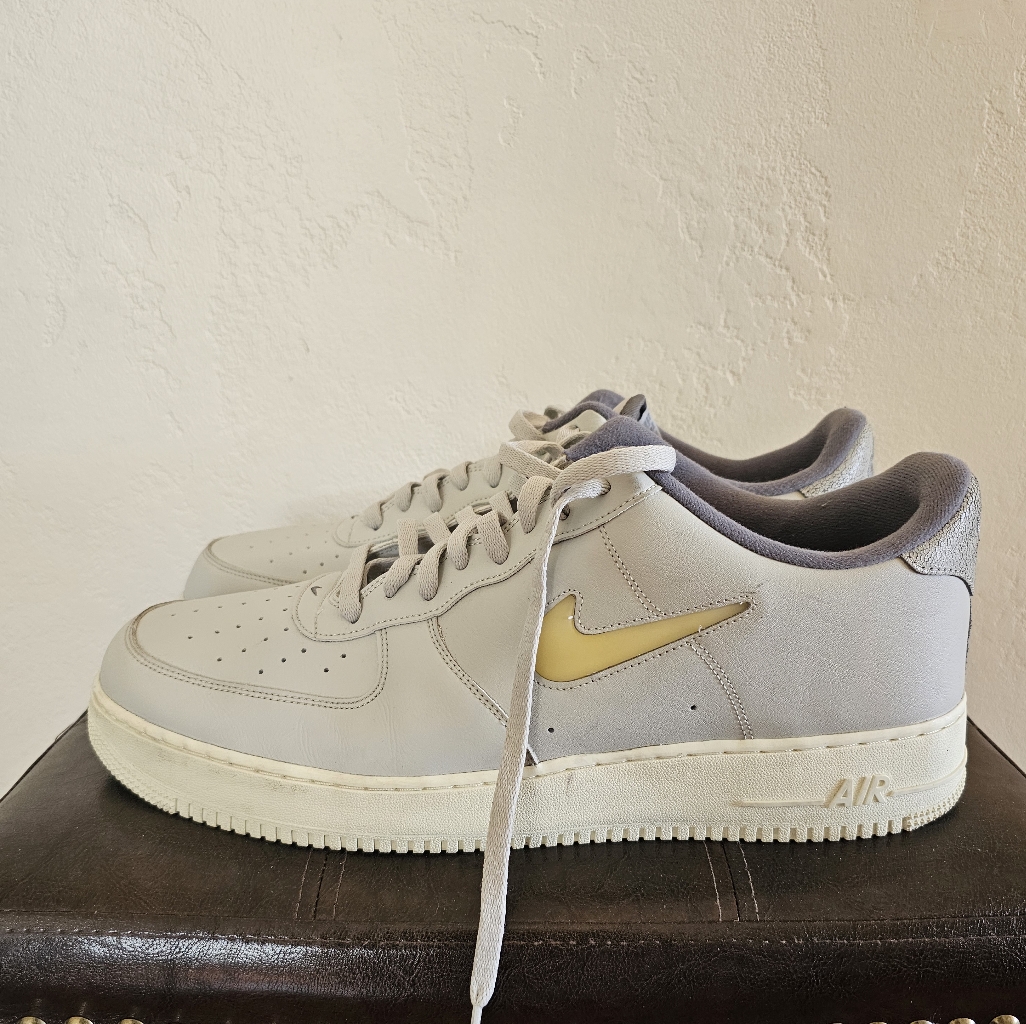 Nike Air Force 1 '07 Lx Trainers Sneakers Shoes In Light Gray And Yellow Size 17